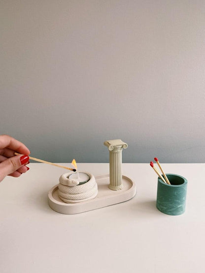 Cream Snake Shaped Candle Holders - Christmas Gift SetLightning Marketing